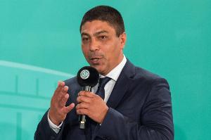 597240