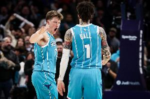 783238