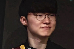 715736