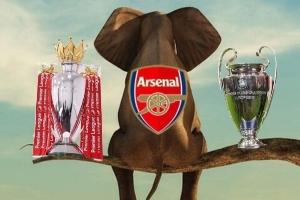 33047